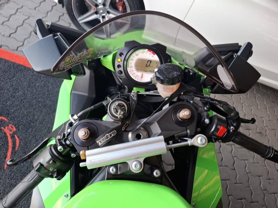 KAWASAKI - NINJA ZX-10R - 2010/2010 - Verde - R$ 39.500,00
