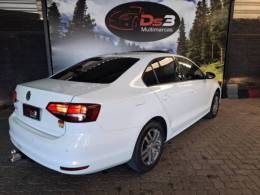 VOLKSWAGEN - JETTA - 2018/2018 - Branca - R$ 91.900,00