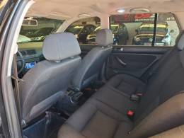 VOLKSWAGEN - GOLF - 2001/2001 - Preta - R$ 26.900,00