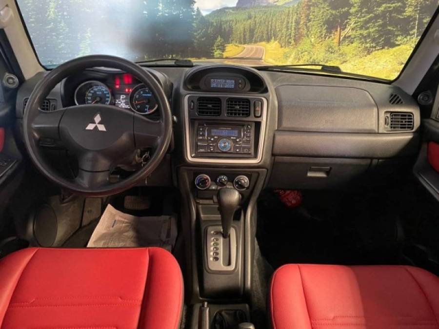 MITSUBISHI - PAJERO TR4 - 2010/2010 - Prata - R$ 57.900,00