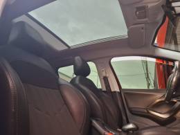 PEUGEOT - 2008 - 2017/2017 - Vermelha - R$ 59.500,00